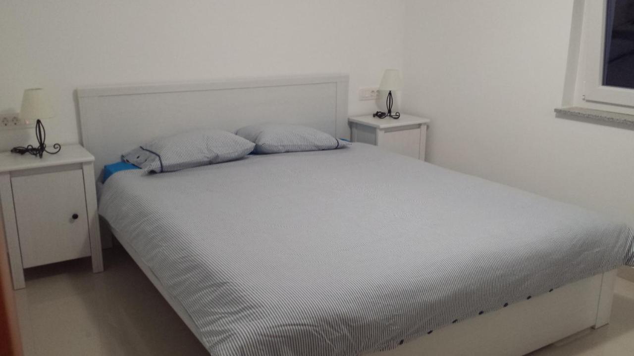 Apartments Zanic With Private Swimming Pool And Sea View Stari Grad Kültér fotó
