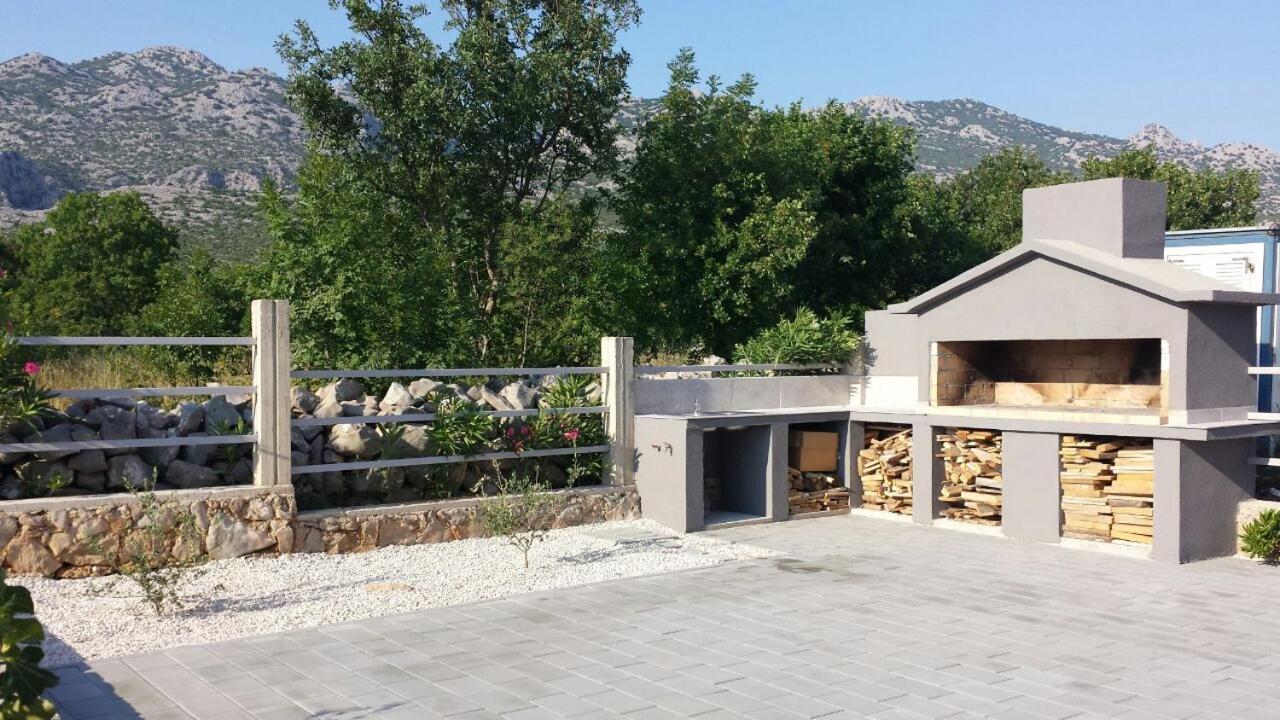 Apartments Zanic With Private Swimming Pool And Sea View Stari Grad Kültér fotó