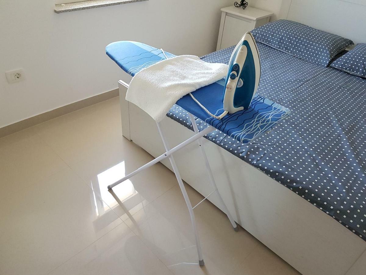 Apartments Zanic With Private Swimming Pool And Sea View Stari Grad Kültér fotó